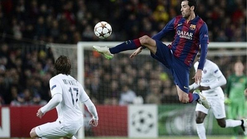 Kỹ Thuật Phòng Ngự Bóng Đá Hiệu Quả Cho Mọi Vị Trí